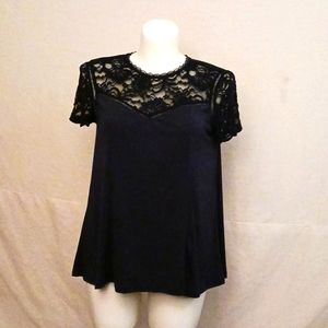 Torrid 0(0X) navy tailored w lace sleeves blouse